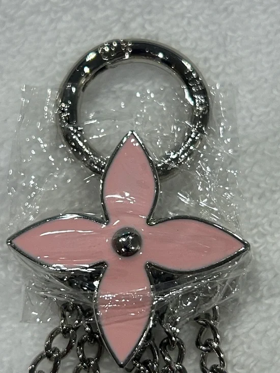 BAG CHARM - Picture 4 of 7